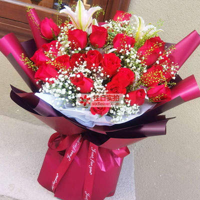 济宁30朵红玫瑰百合，做你余生故事里的人